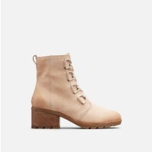 Sorel Cate lace up bootie size 9.5 M